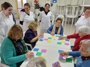 Cuidado y acompañamiento: espacio de encuentro para nuestros adultos mayores del Taller de Memoria