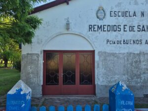 Pintamos la Escuela N° 23 de Sol DE Mayo