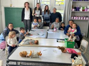 Cuidar desde pequeños: Charla sobre prevención y vacunación en el Jardín 906 de J. J. Almeyra