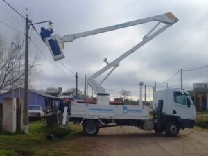 Avanzan las mejoras en el alumbrado público de Las Marianas